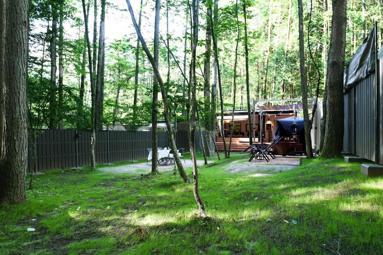 Fuji Fumoto Forest Hotspring ふもとの森温泉 فوجيكاواجوتشيكو المظهر الخارجي الصورة