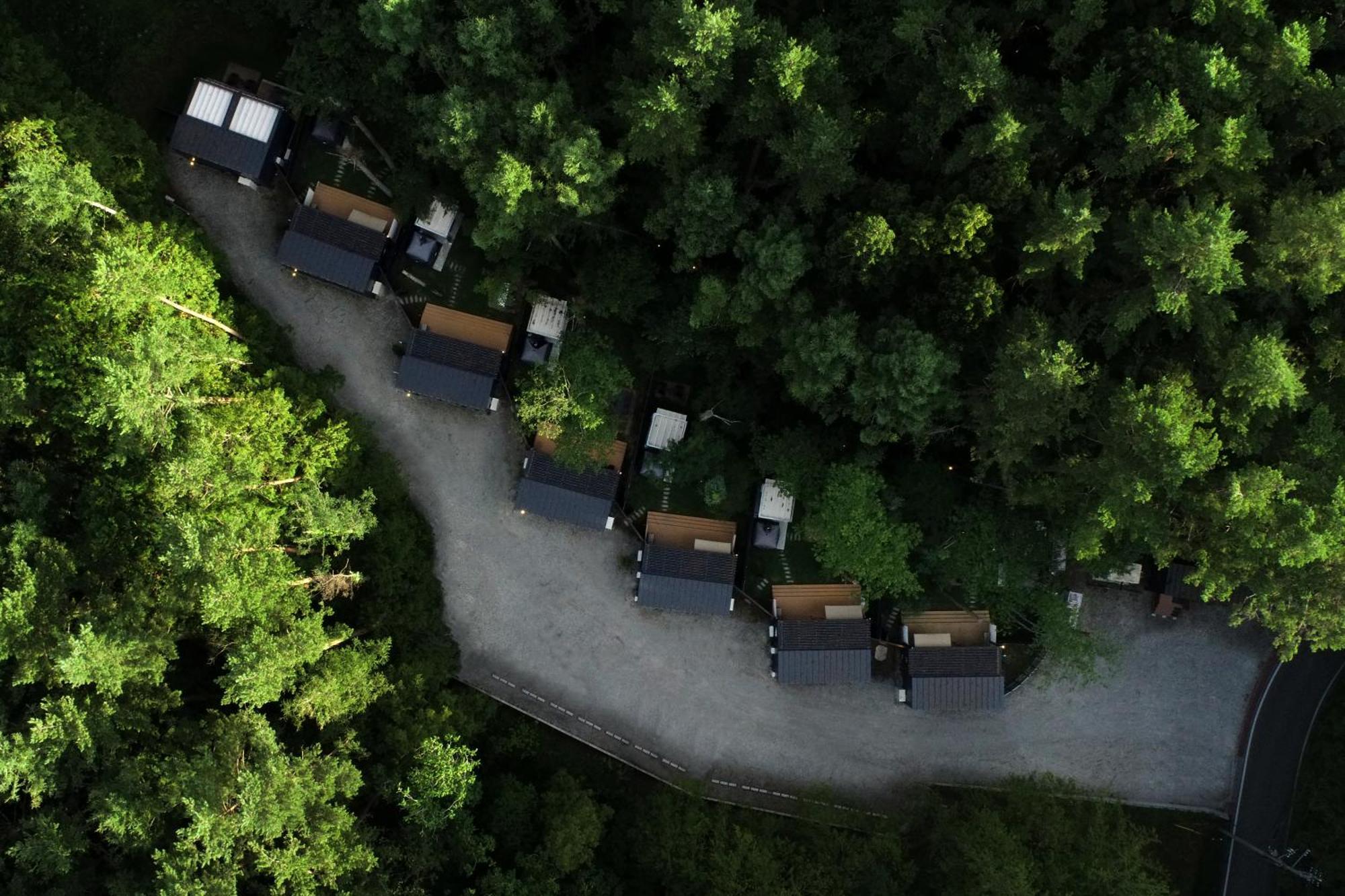 Fuji Fumoto Forest Hotspring ふもとの森温泉 فوجيكاواجوتشيكو المظهر الخارجي الصورة